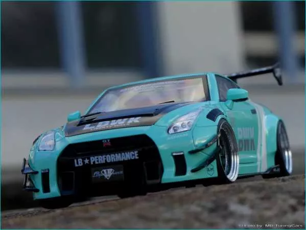 1:18 Nissan GTR35 2.0 LB Work - Mintgreen - Echtalu-PVC-Felgen in OVP
